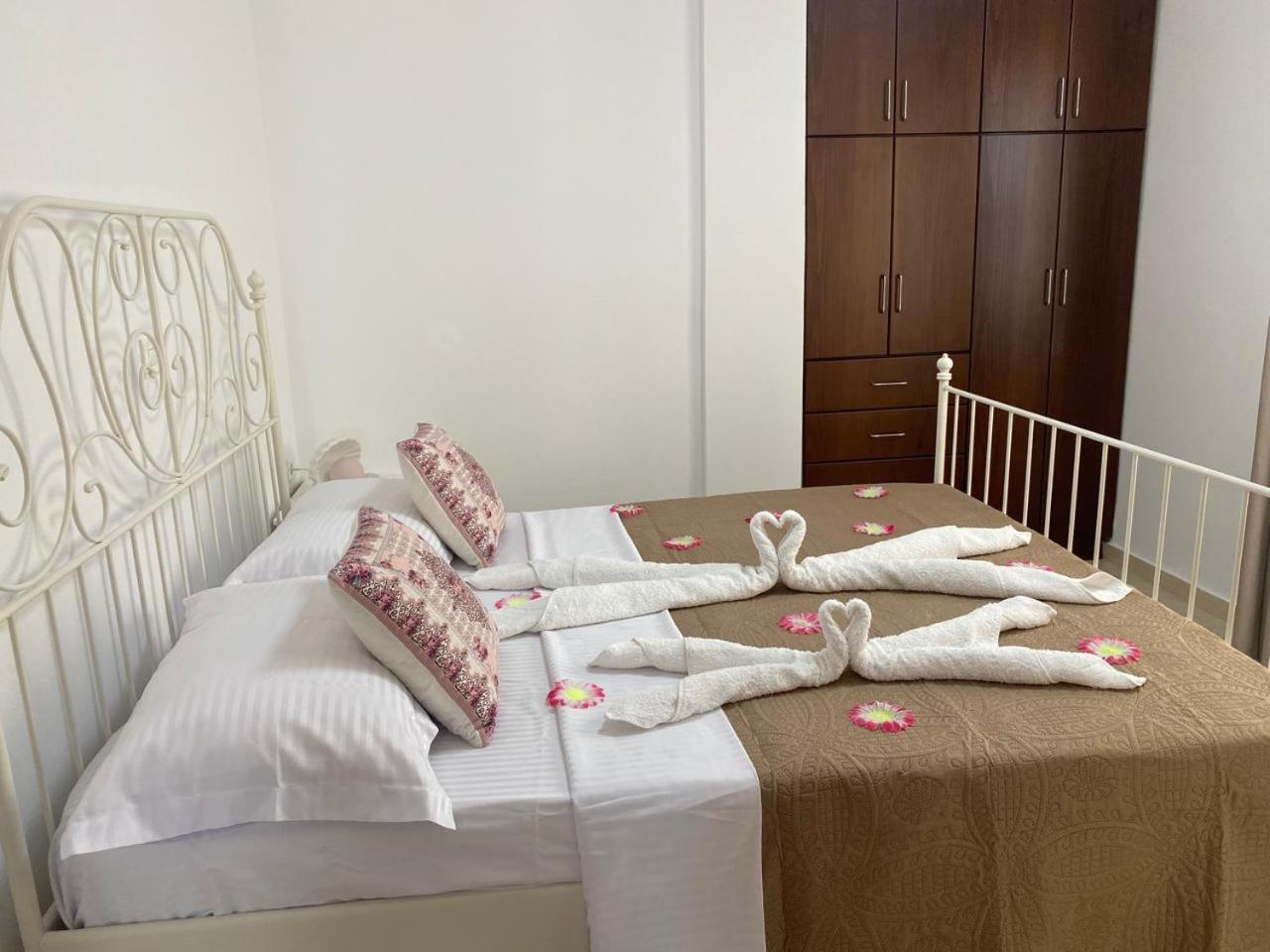 Tarace Sea View Apartment Sarande Ngoại thất bức ảnh